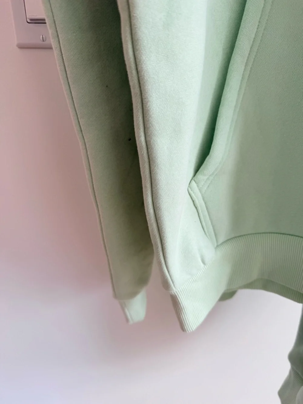 Comfrt Paste collection hoodie - Picture 3 of 6
